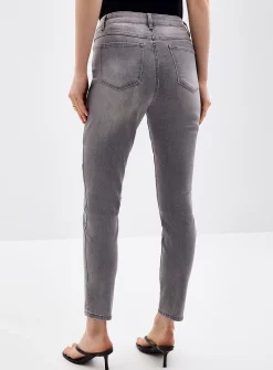 Sleek stretch jean