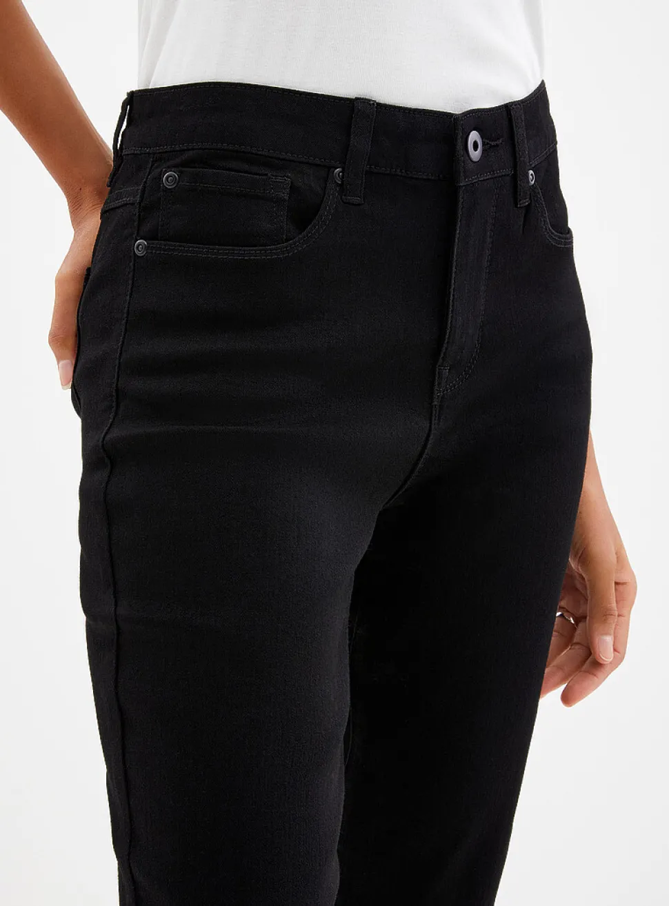 Sleek stretch jean