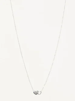 Small interlaced heart chain