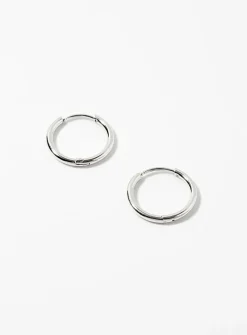 Small minimalist fine hoops