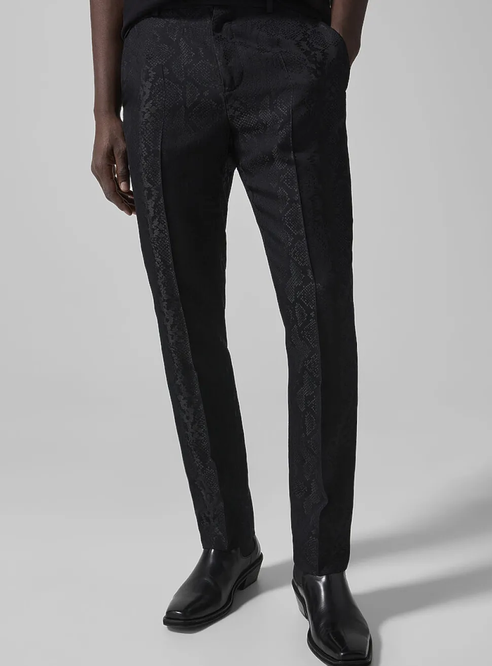 Snakeskin print jacquard pant