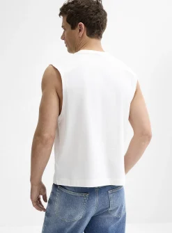 Solid muscle tee