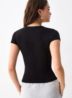 Solid ribbed fitted T-shirt