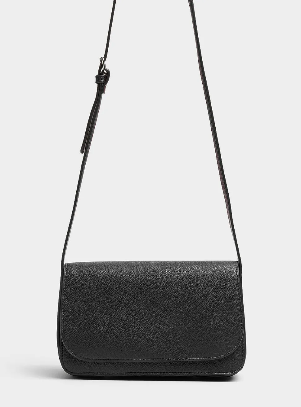 Structured crossbody bag