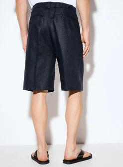 Stylish pure linen Bermudas