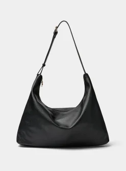Supple trapezoidal hobo bag