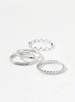 Textured metallic rings