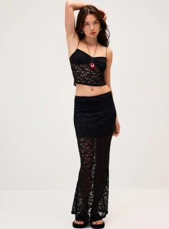 Thin strap lace cropped cami