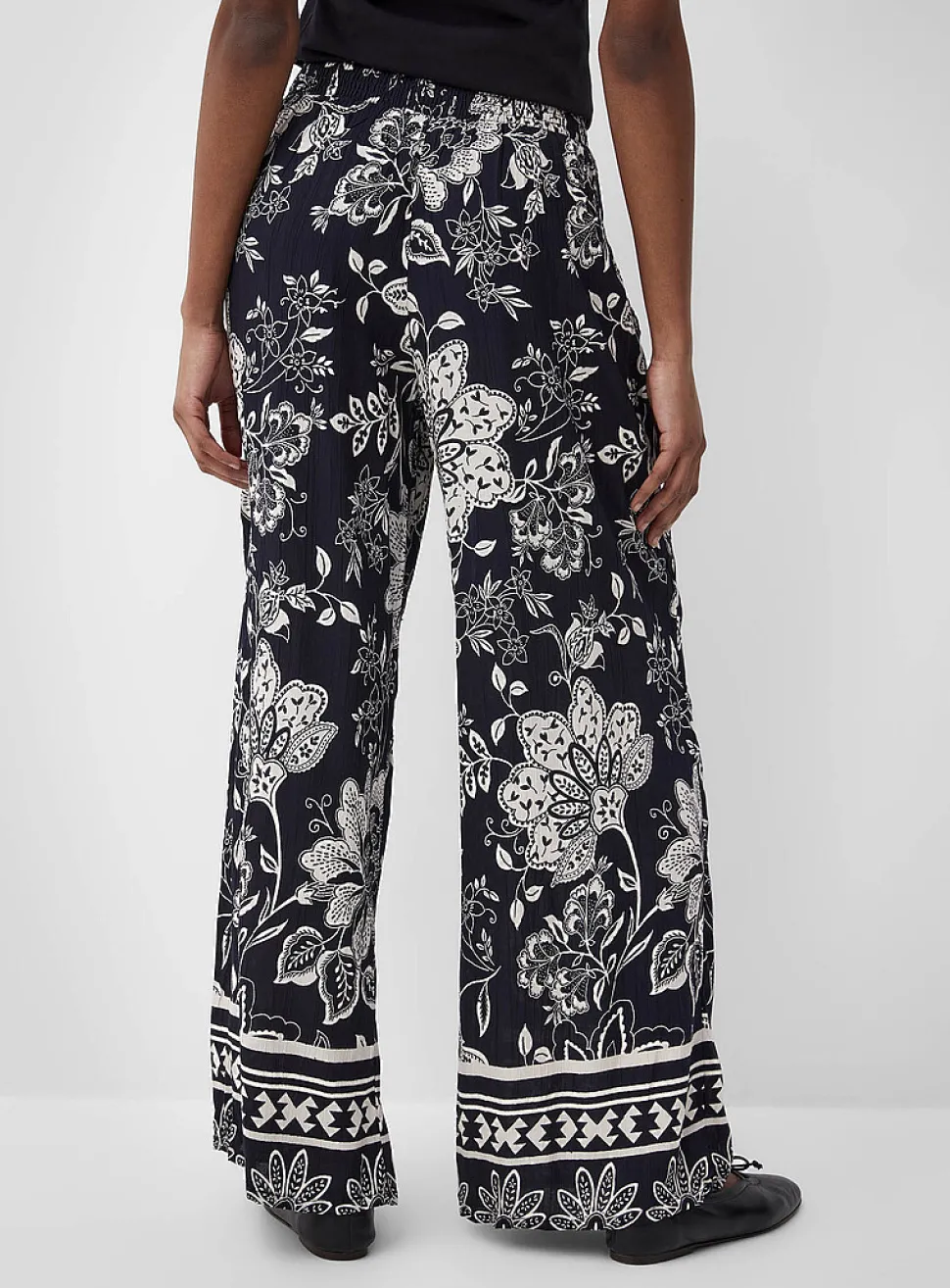 Tie ribbons printed wide-leg pant