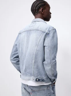 Trucker jean jacket