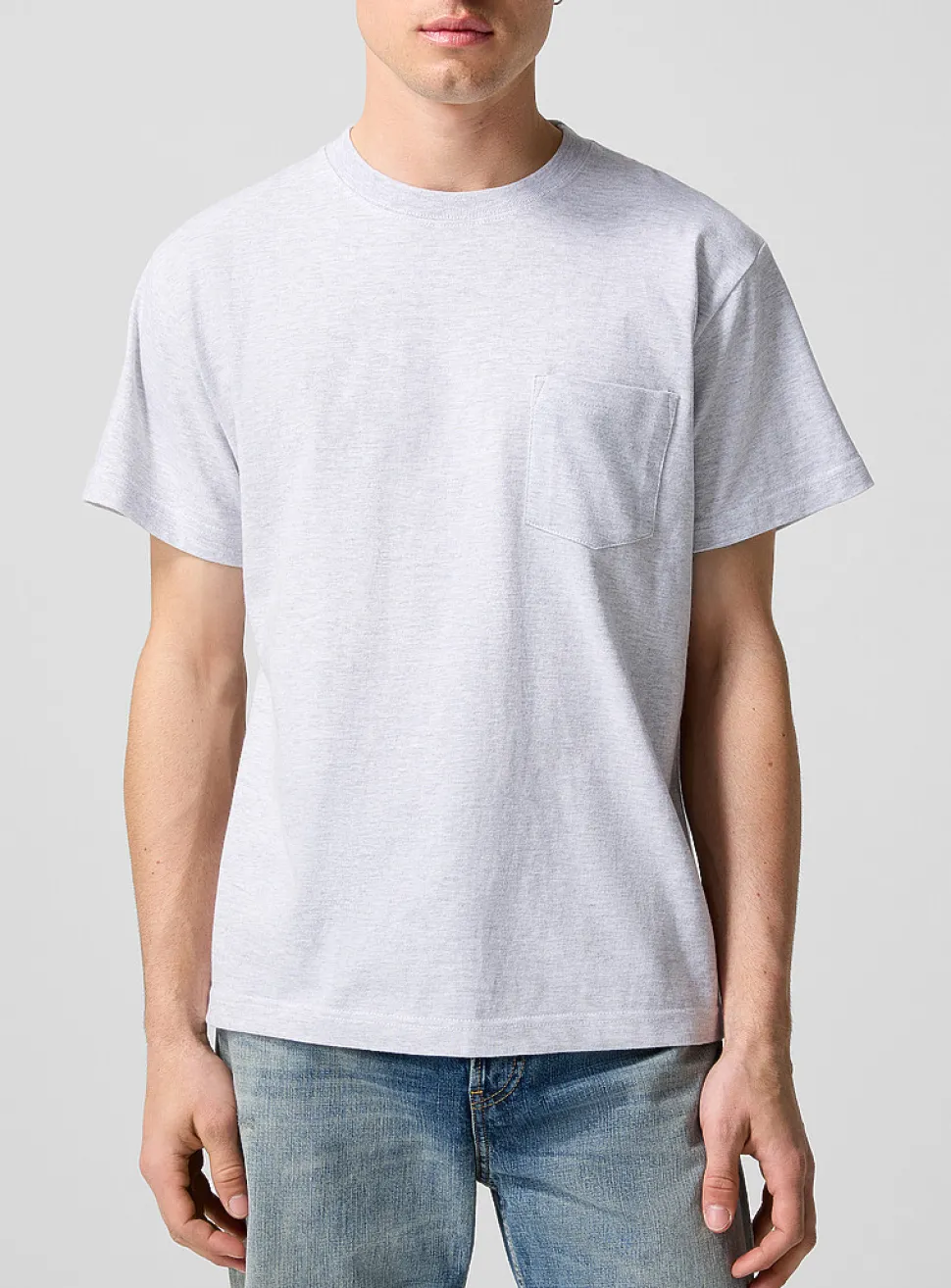 Tulip bouquet pocket T-shirt