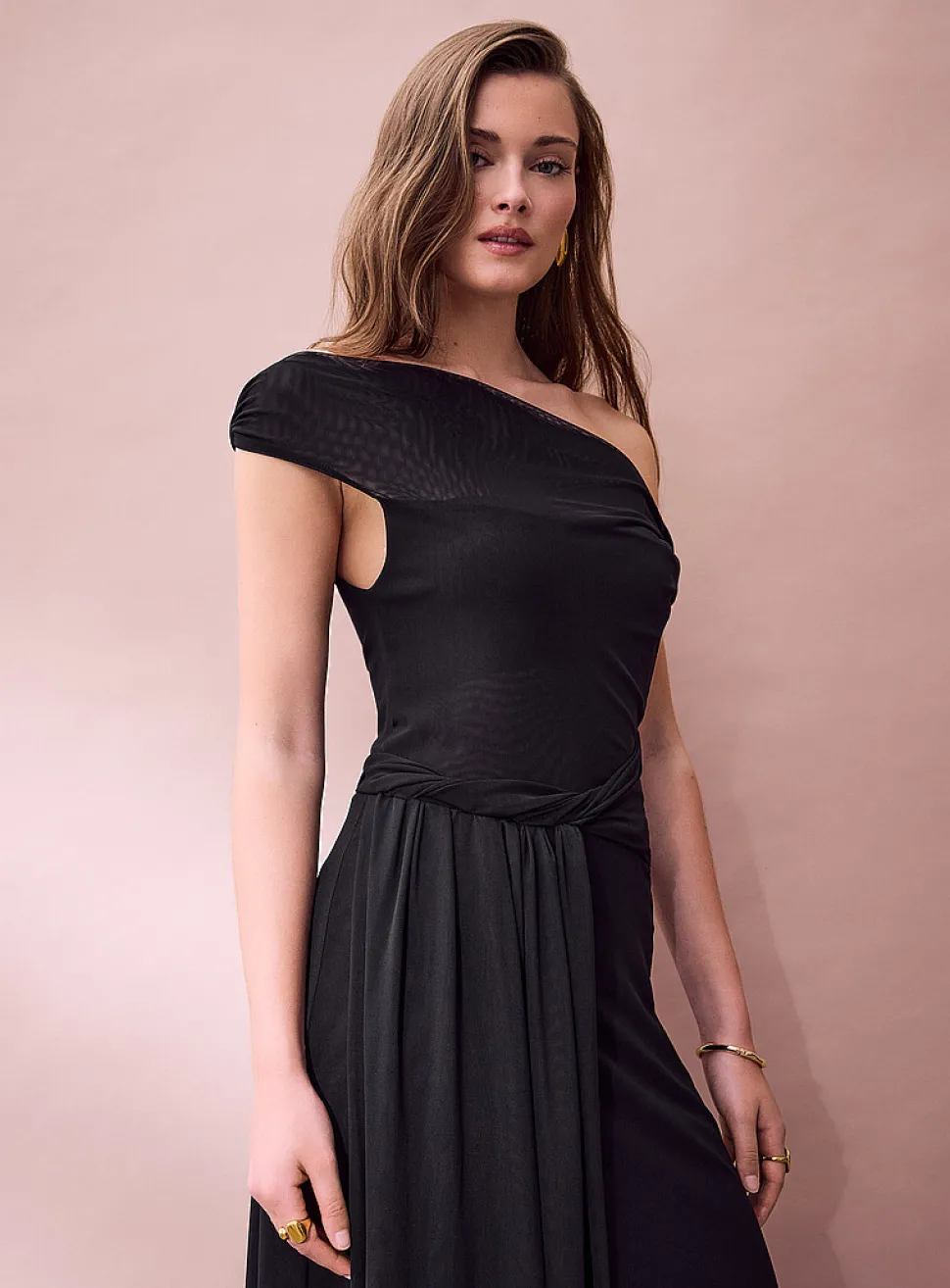 Twisted details maxi micromesh dress