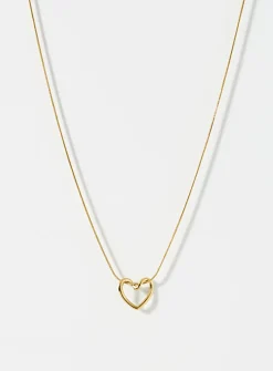Twisted heart golden necklace