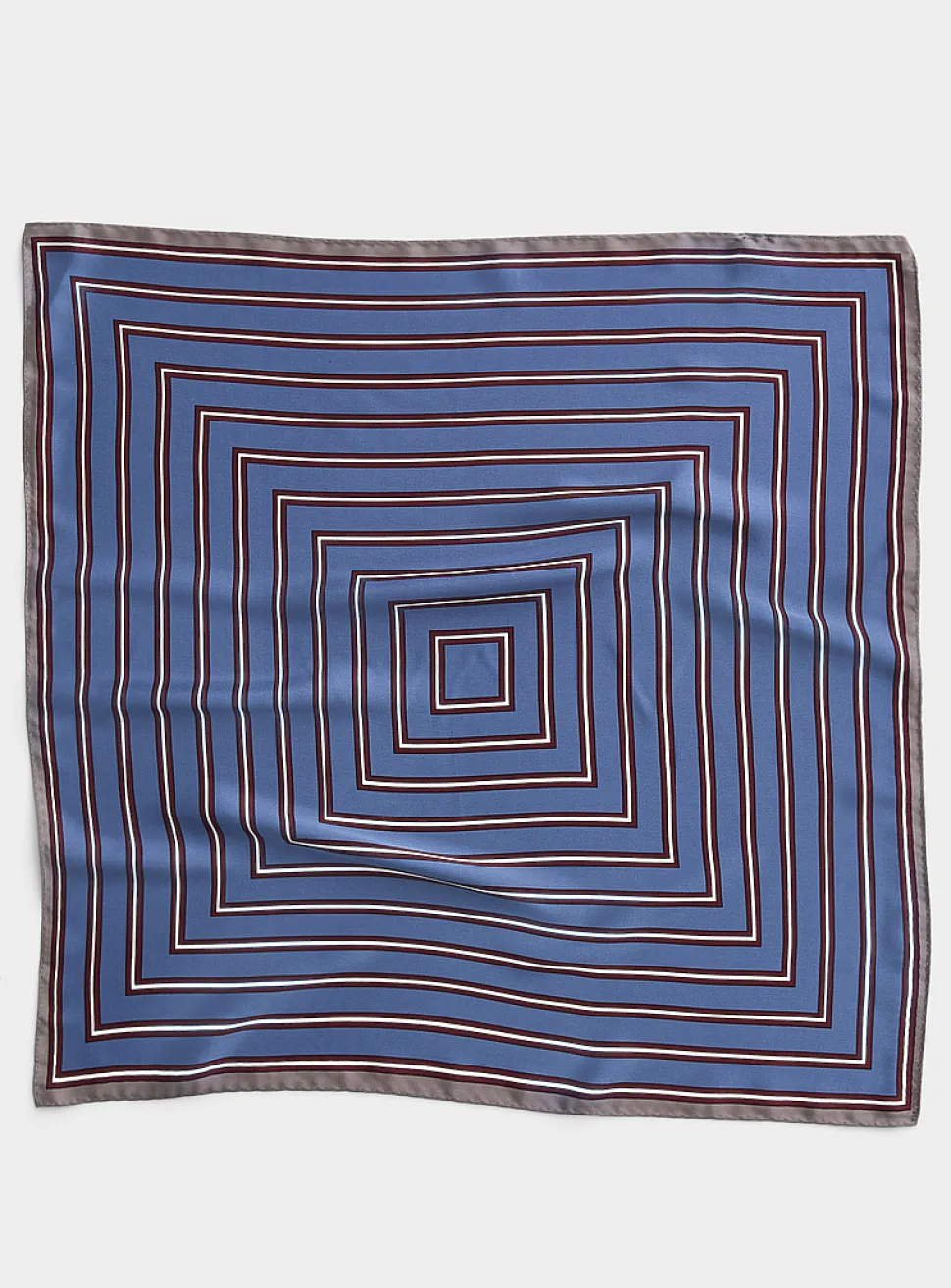 Two-tone stripe neckerchief