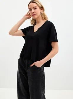 Ultra-soft cropped boxy tee