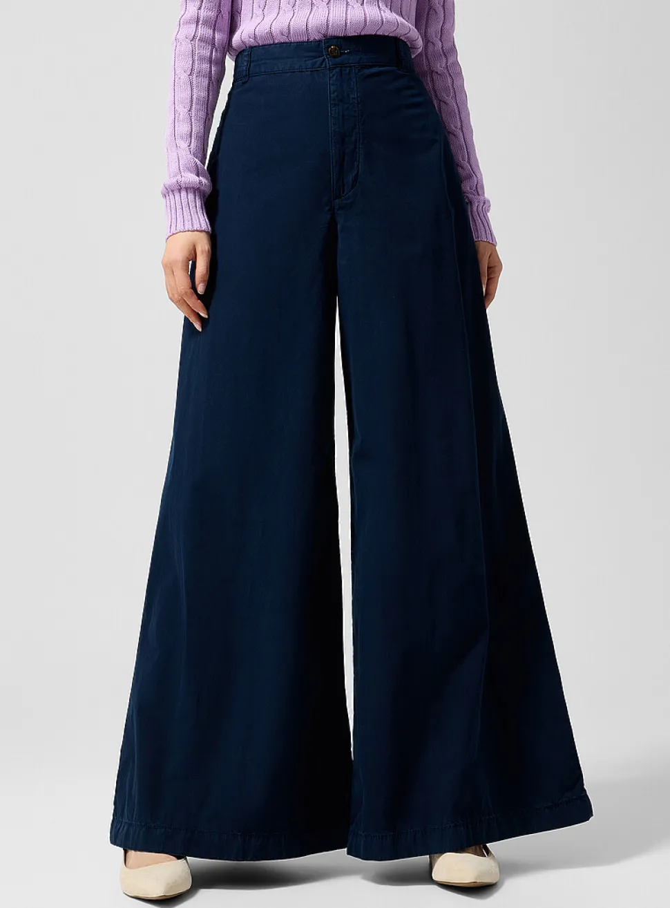 Ultra-wide-leg poplin jean