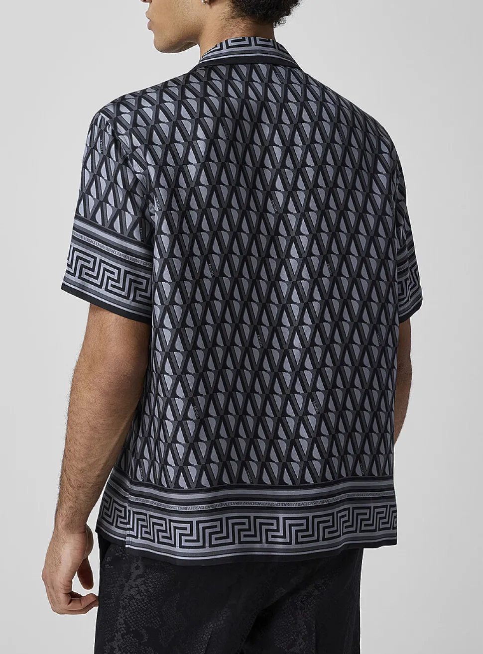 V Greca silky cabana shirt