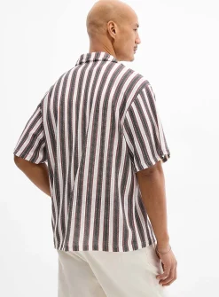 Vertical jacquard stripe shirt