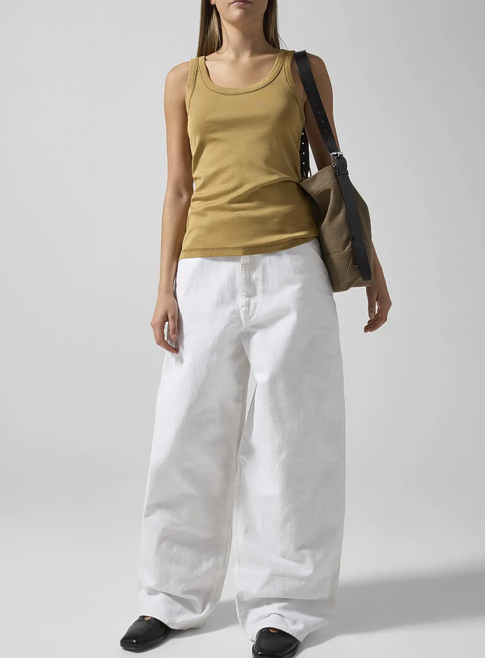 White wide-leg jean