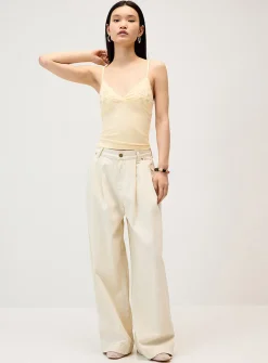 Wide-leg pleated jean