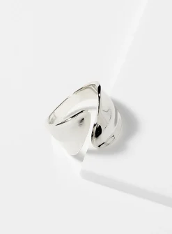 Wrap-around ring