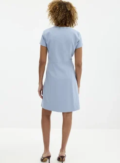 Zip-up slit-collar dress